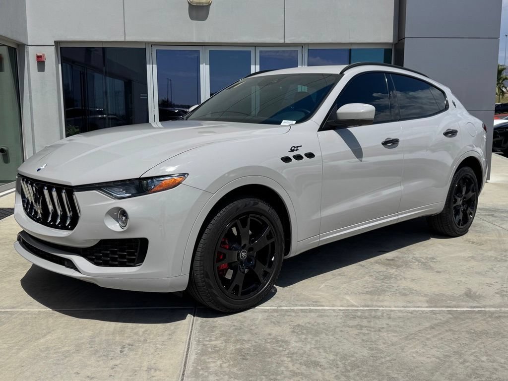 Certified 2023 Maserati Levante GT AWD/4WD image 4