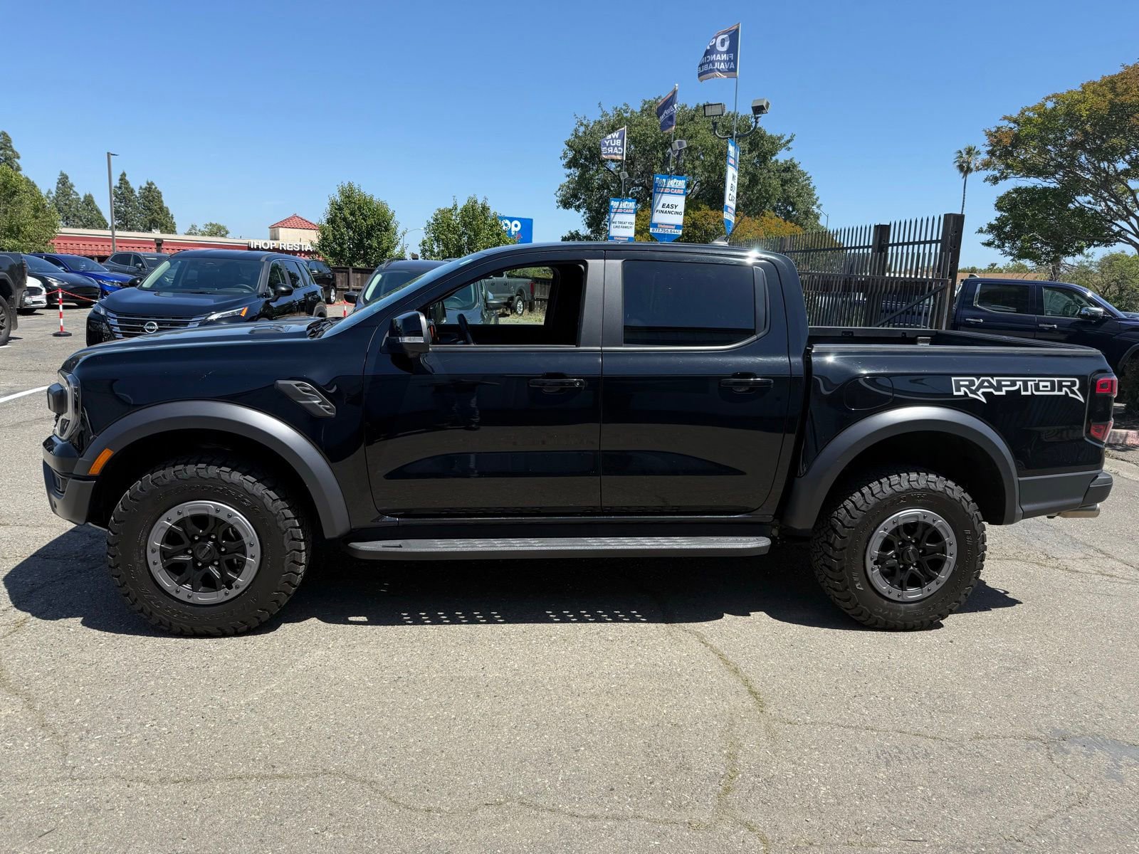 Used 2025 Ford Ranger Raptor AWD/4WD image 2