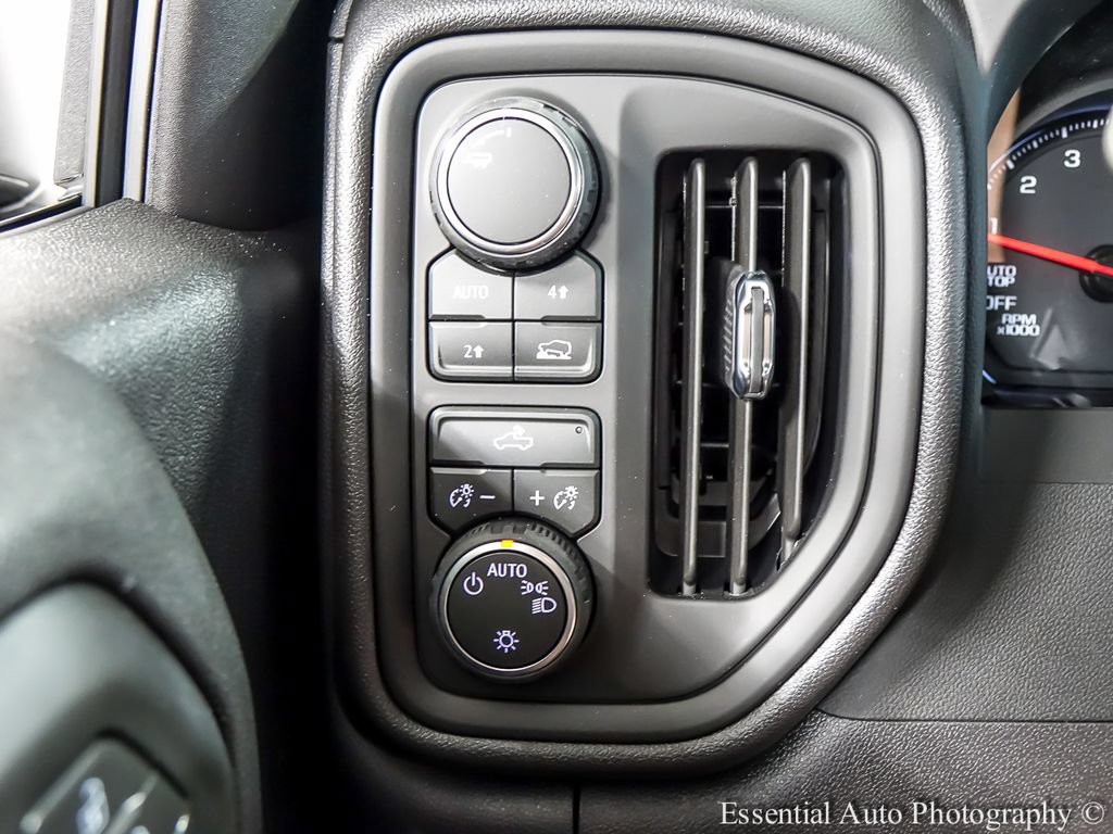 New 2026 Chevrolet Silverado 1500 Custom AWD/4WD image 17