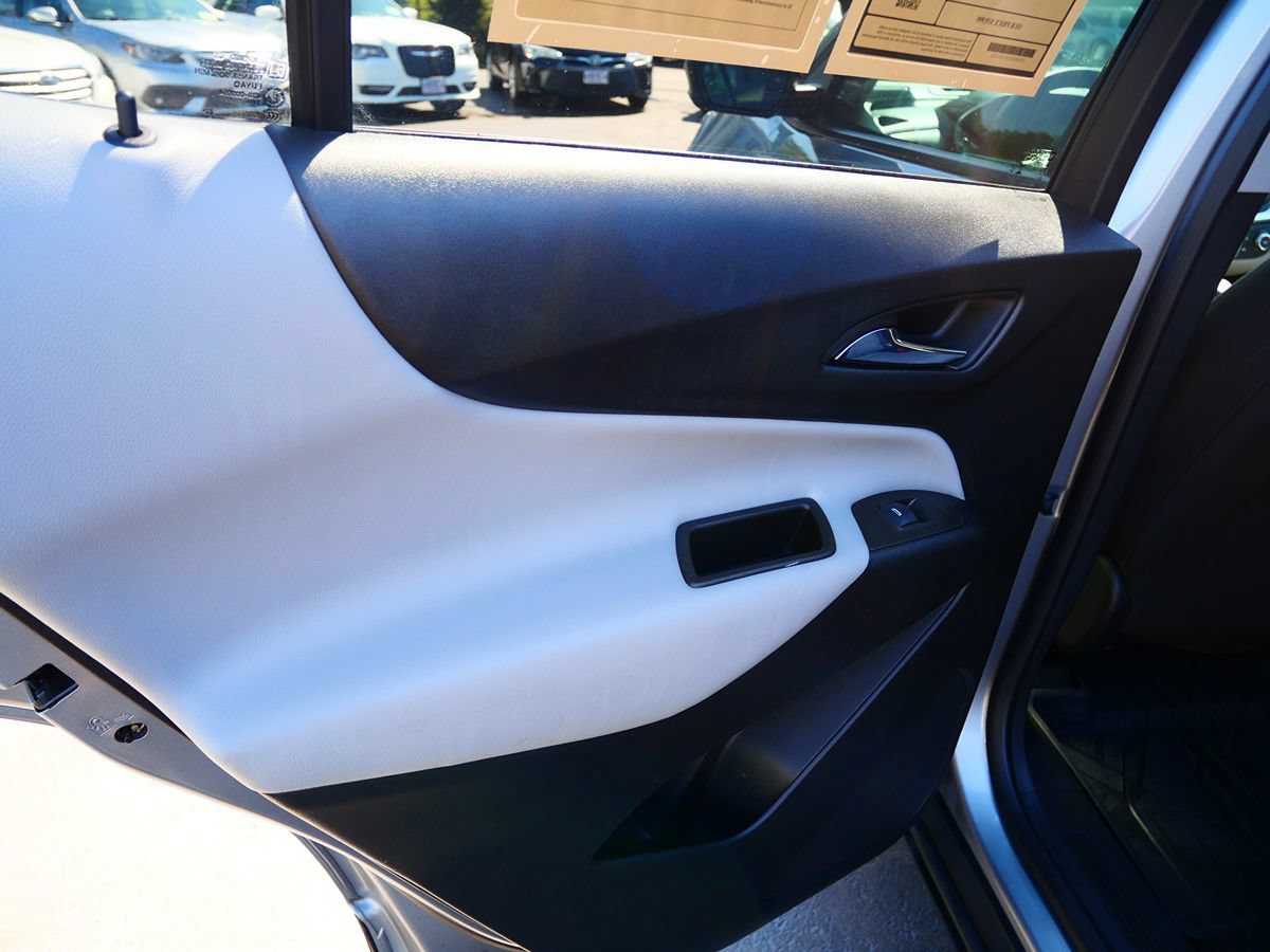 Used 2023 Chevrolet Equinox LS w/ LPO, Floor Liner Package AWD/4WD image 51