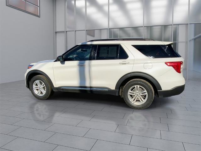 Certified 2022 Ford Explorer XLT w/ Equipment Group 202A image 5