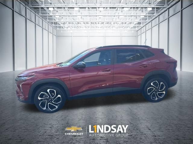 Used 2024 Chevrolet Trax RS w/ Sunroof Package FWD image 3