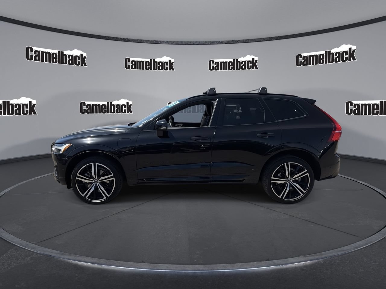 Used 2021 Volvo XC60 T8 R-Design w/ Advanced Package AWD/4WD image 4