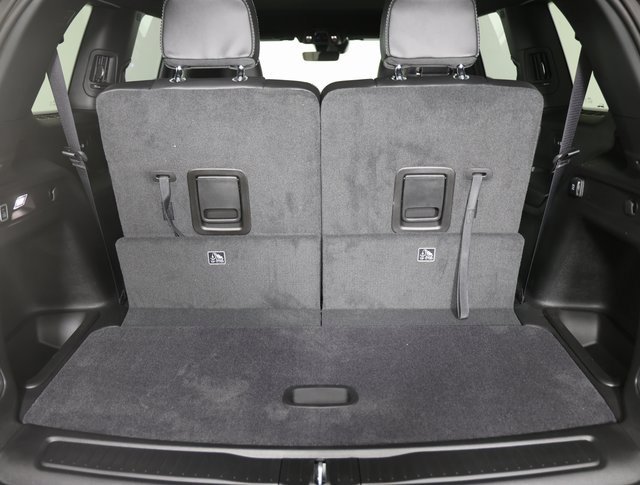 Used 2025 Jeep Grand Cherokee L Limited w/ Black Appearance Package image 10