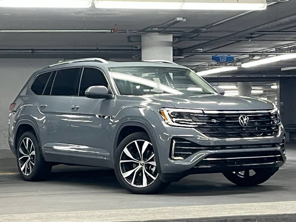 Certified 2025 Volkswagen Atlas SEL Premium R-Line AWD/4WD image 2