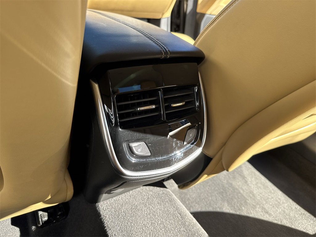 Used 2013 Cadillac XTS Luxury w/ Driver Awareness Package image 38