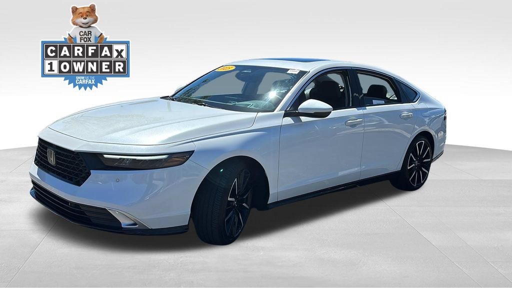 Used 2025 Honda Accord Touring video 3