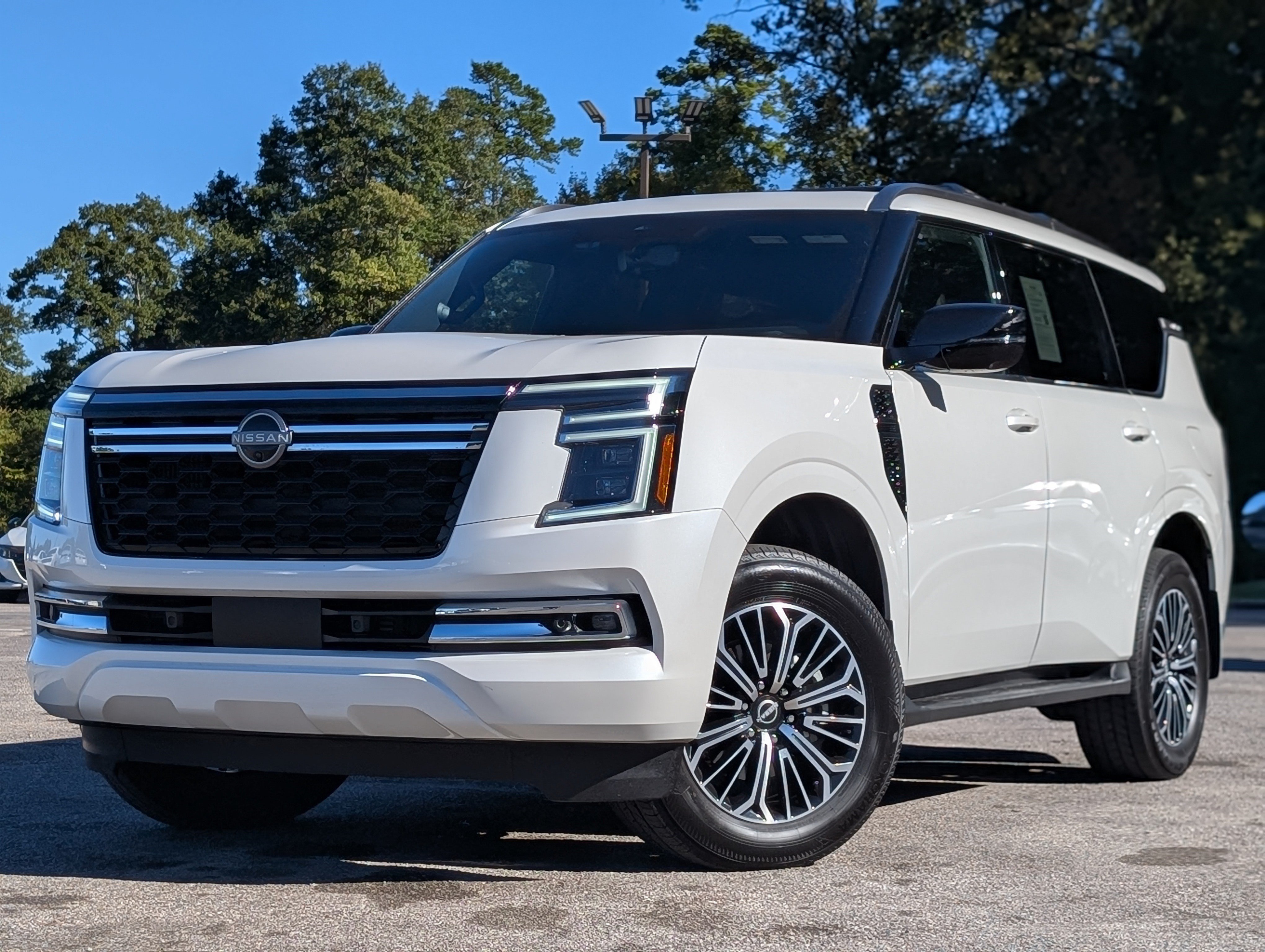 Used 2026 Nissan Armada Platinum RWD image 4