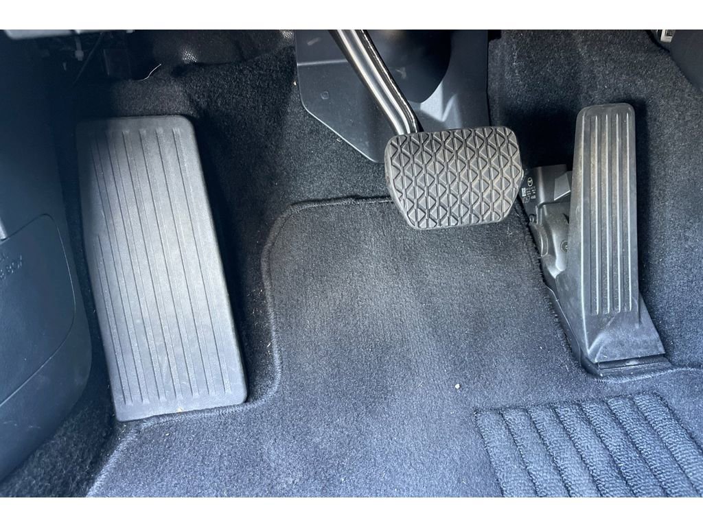 Certified 2025 MAZDA CX-50 2.5 Hybrid w/ Premium Plus Pkg image 42