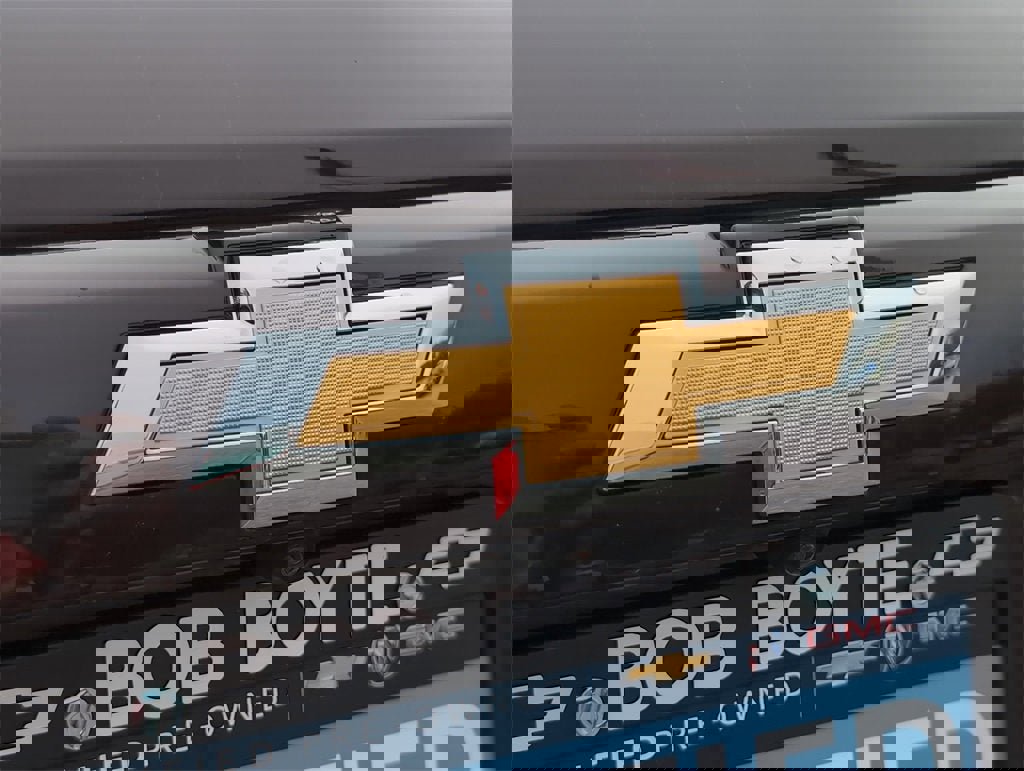 Certified 2022 Chevrolet Trax LT w/ LT Convenience Package image 30