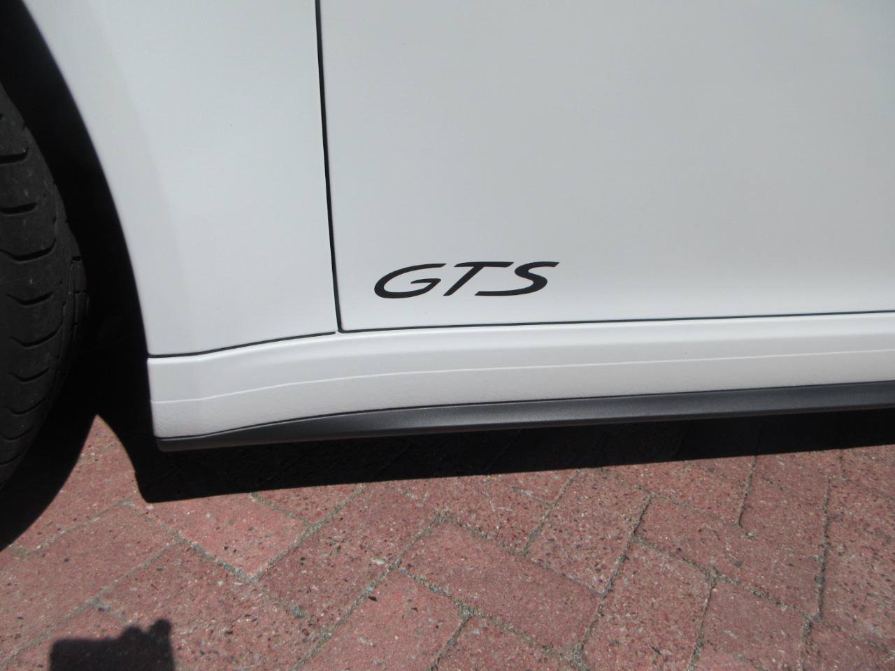 Used 2018 Porsche 911 Carrera 4 GTS AWD/4WD image 2