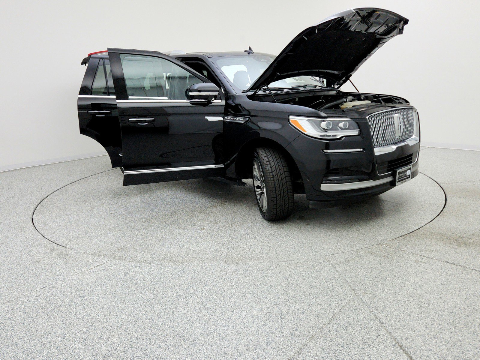Used 2024 Lincoln Navigator Reserve image 16