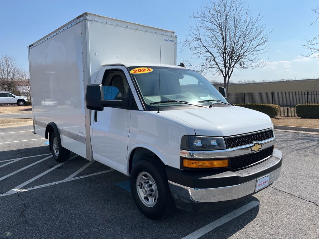 Used 2023 Chevrolet Express 3500 w/ Power Convenience Package image 11