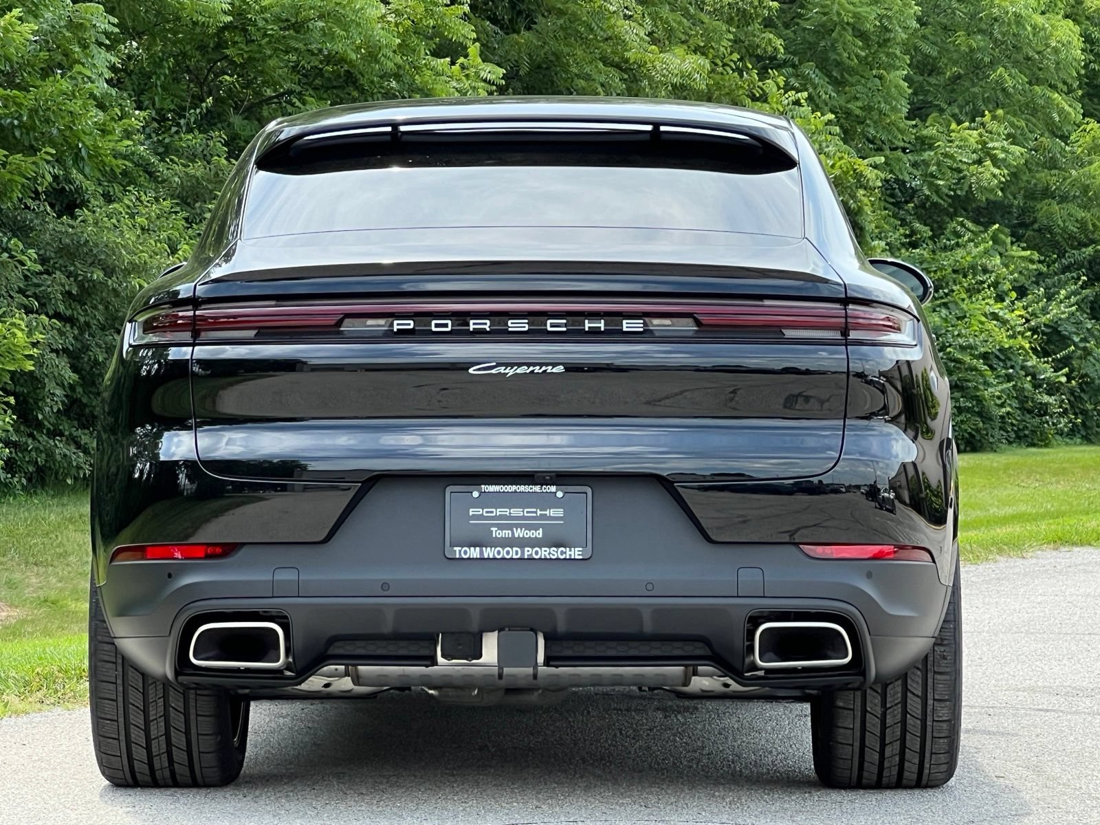 New 2026 Porsche Cayenne Coupe AWD/4WD image 8