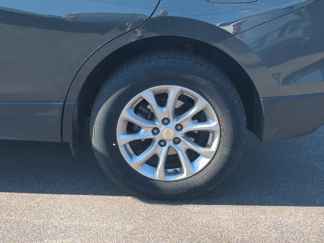 Used 2019 Chevrolet Equinox LS w/ LS Convenience Package AWD/4WD image 30
