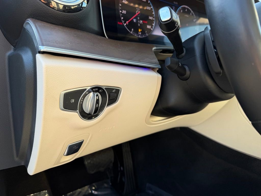 Used 2020 Mercedes-Benz E 350 Sedan image 16