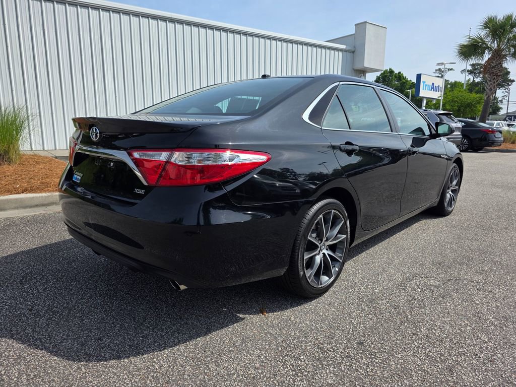 Used 2016 Toyota Camry XSE w/ Moonroof Package FWD image 34