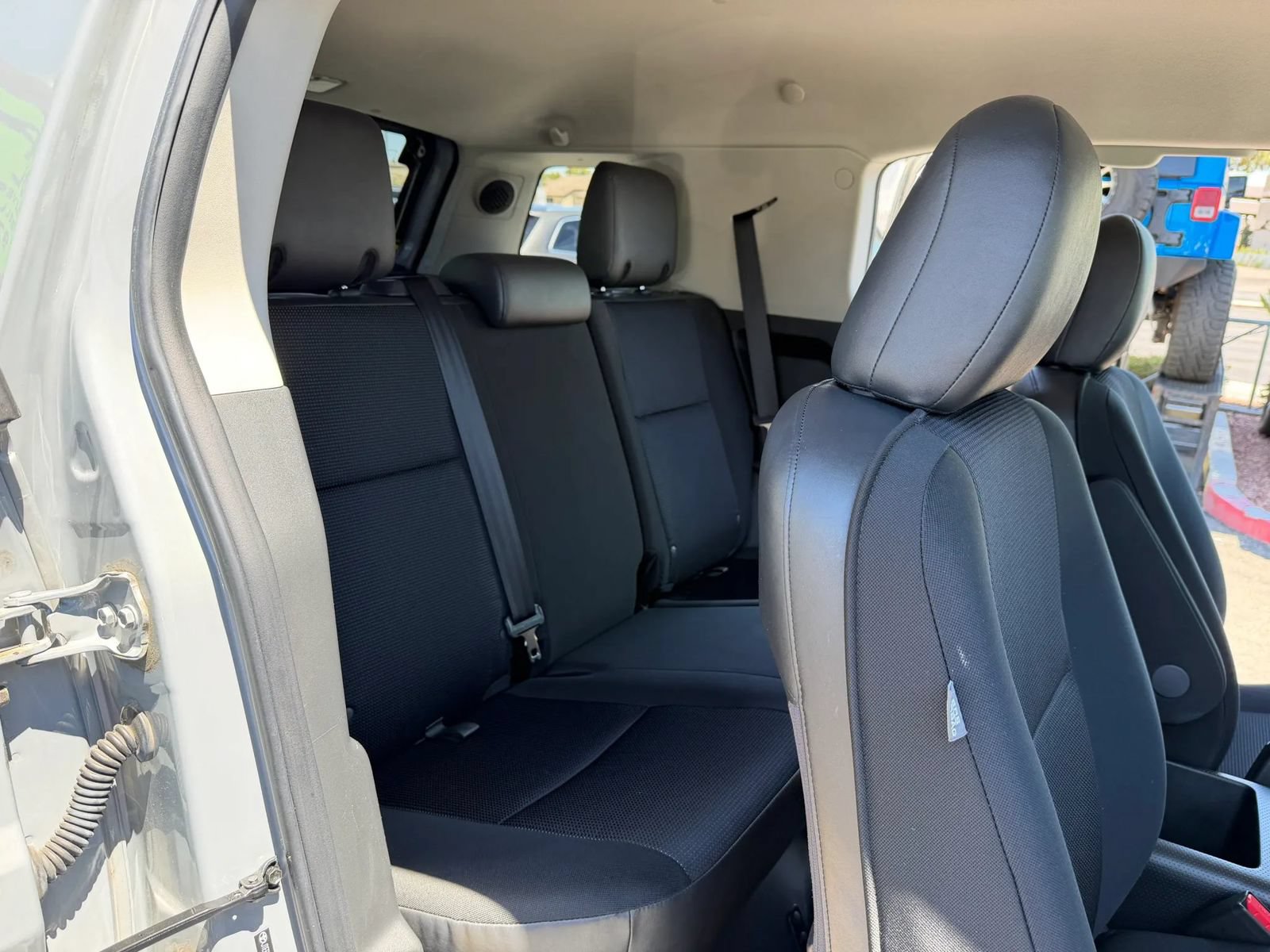 Used 2014 Toyota FJ Cruiser 4WD w/ Upgrade Package image 15
