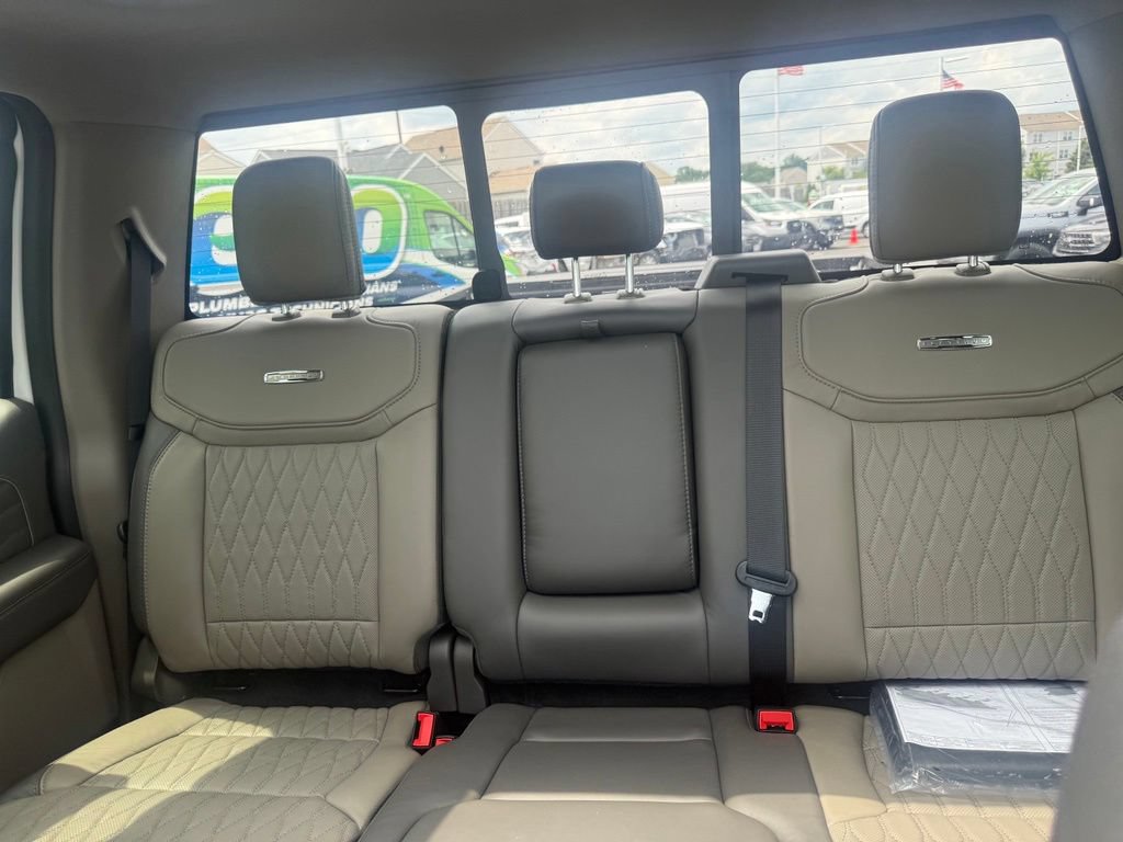 New 2026 Ford F250 Platinum w/ Platinum Plus Package AWD/4WD image 42