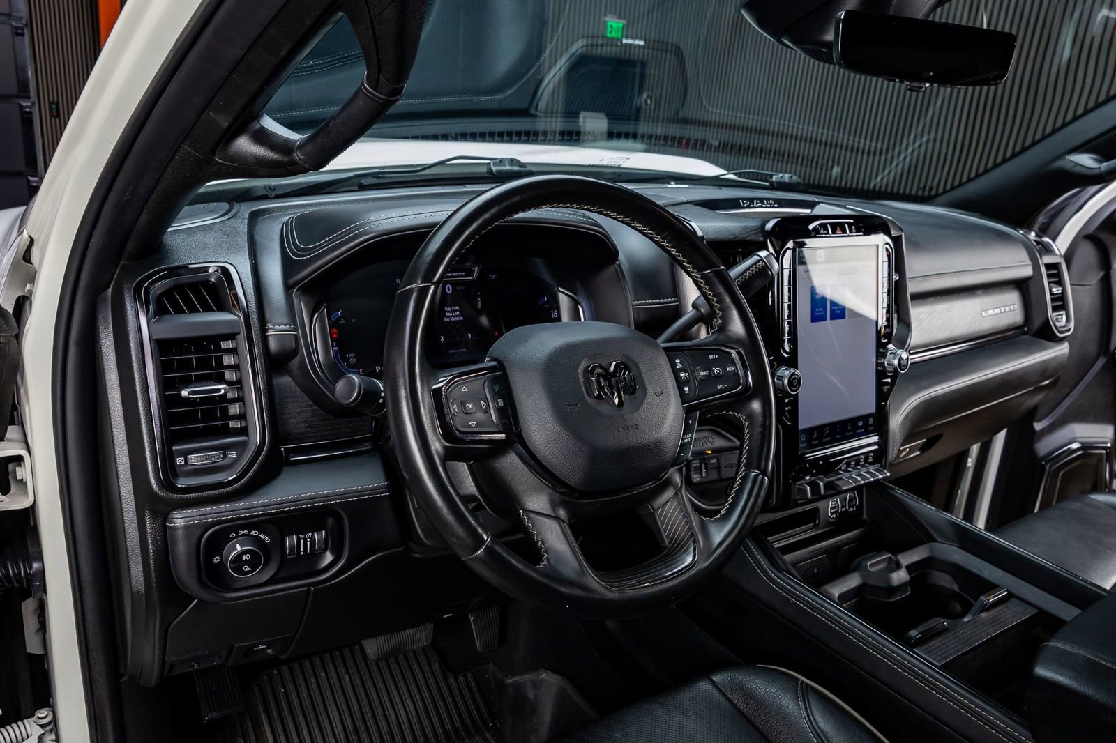 Used 2024 RAM 3500 Limited w/ Night Edition AWD/4WD image 17