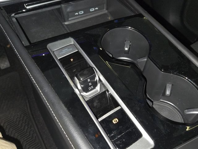 Used 2024 Volkswagen Atlas SEL AWD/4WD image 20