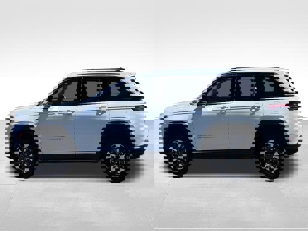 Used 2022 Jeep Grand Cherokee Limited 4xe image 2