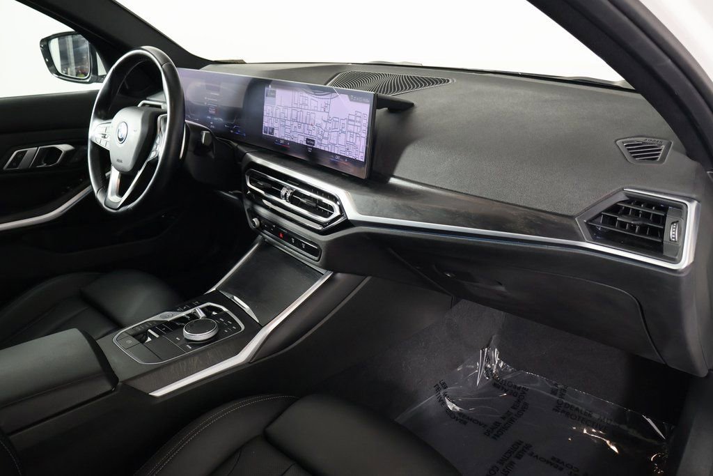 Used 2023 BMW 330e w/ Convenience Package image 9