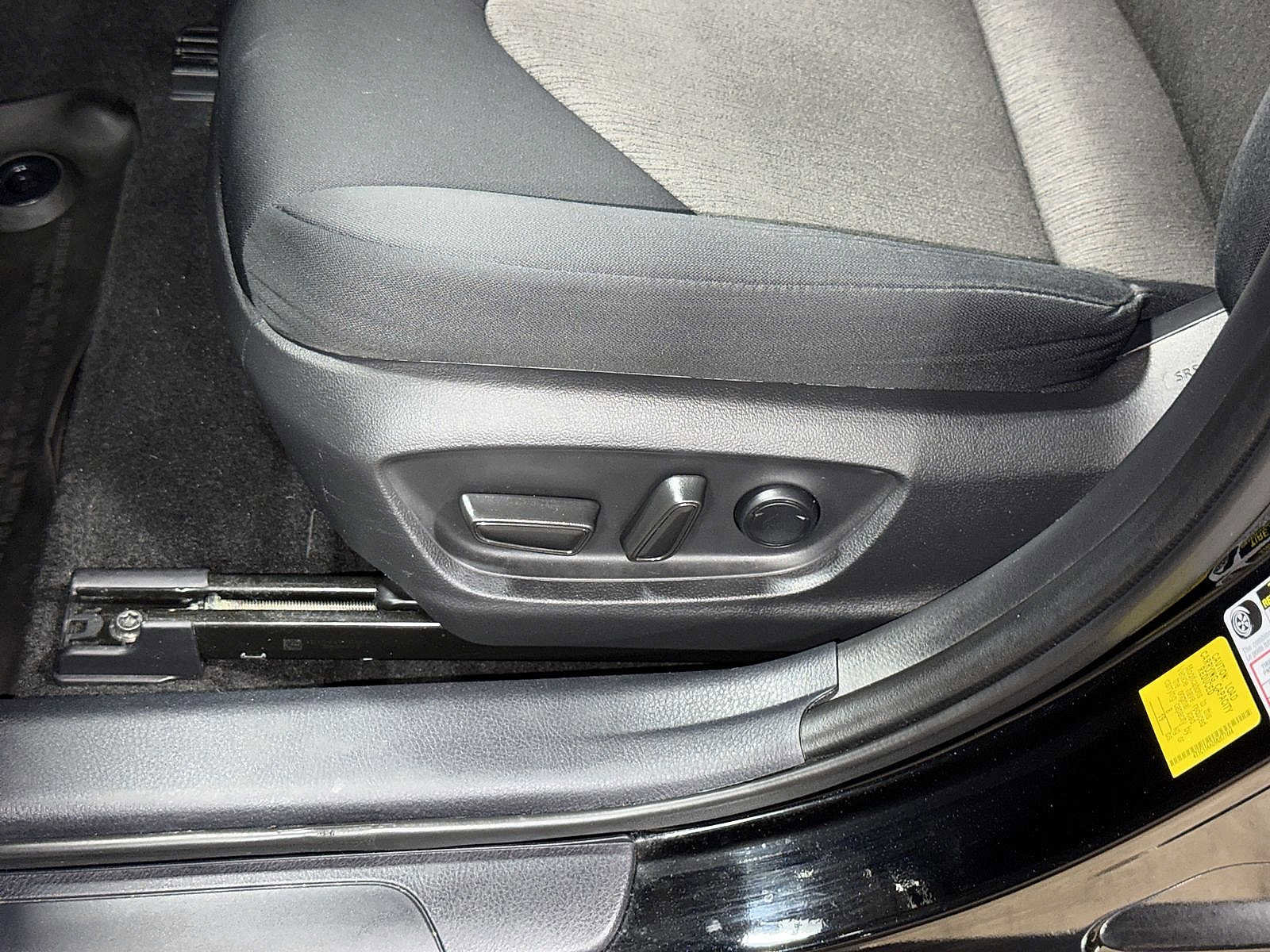 Certified 2021 Toyota Camry LE FWD image 23