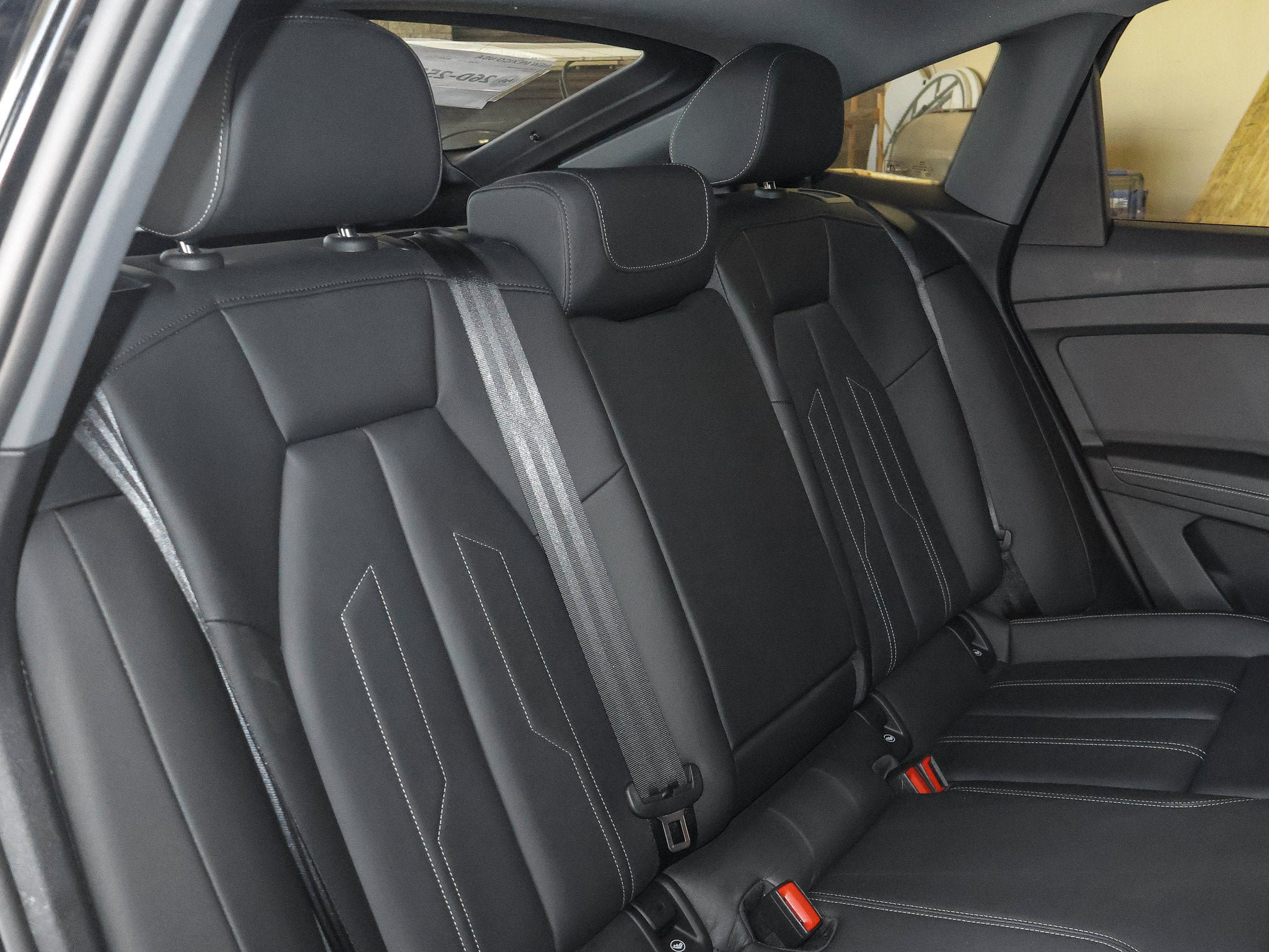 Used 2024 Audi Q4 e-tron Premium Plus AWD/4WD image 43