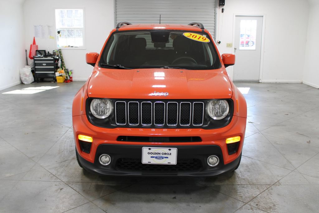 Used 2019 Jeep Renegade Latitude image 3