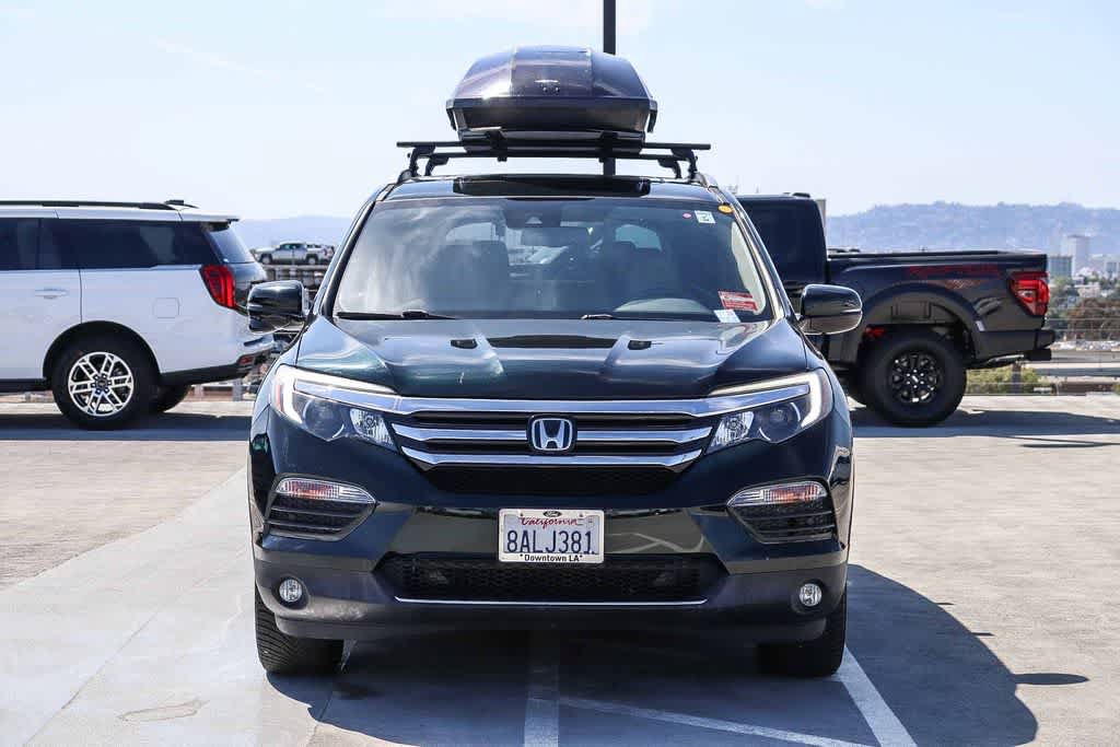 Used 2017 Honda Pilot Touring image 2