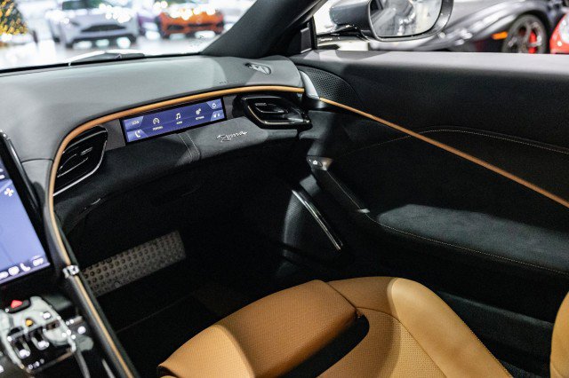 Used 2024 Ferrari Roma image 28