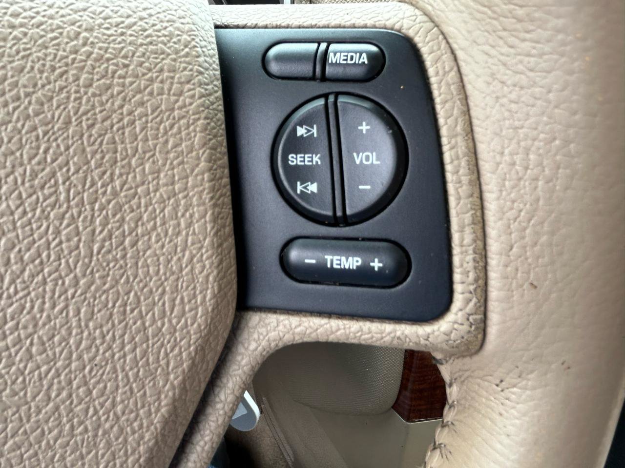 Used 2007 Ford Explorer Eddie Bauer AWD/4WD image 20