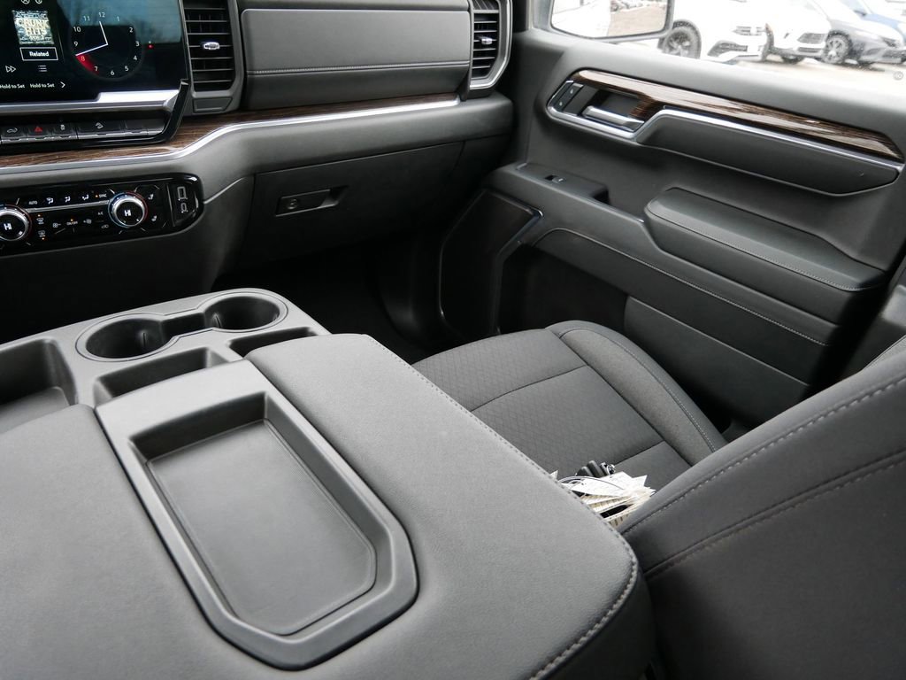 Used 2023 GMC Sierra 1500 SLE AWD/4WD image 18