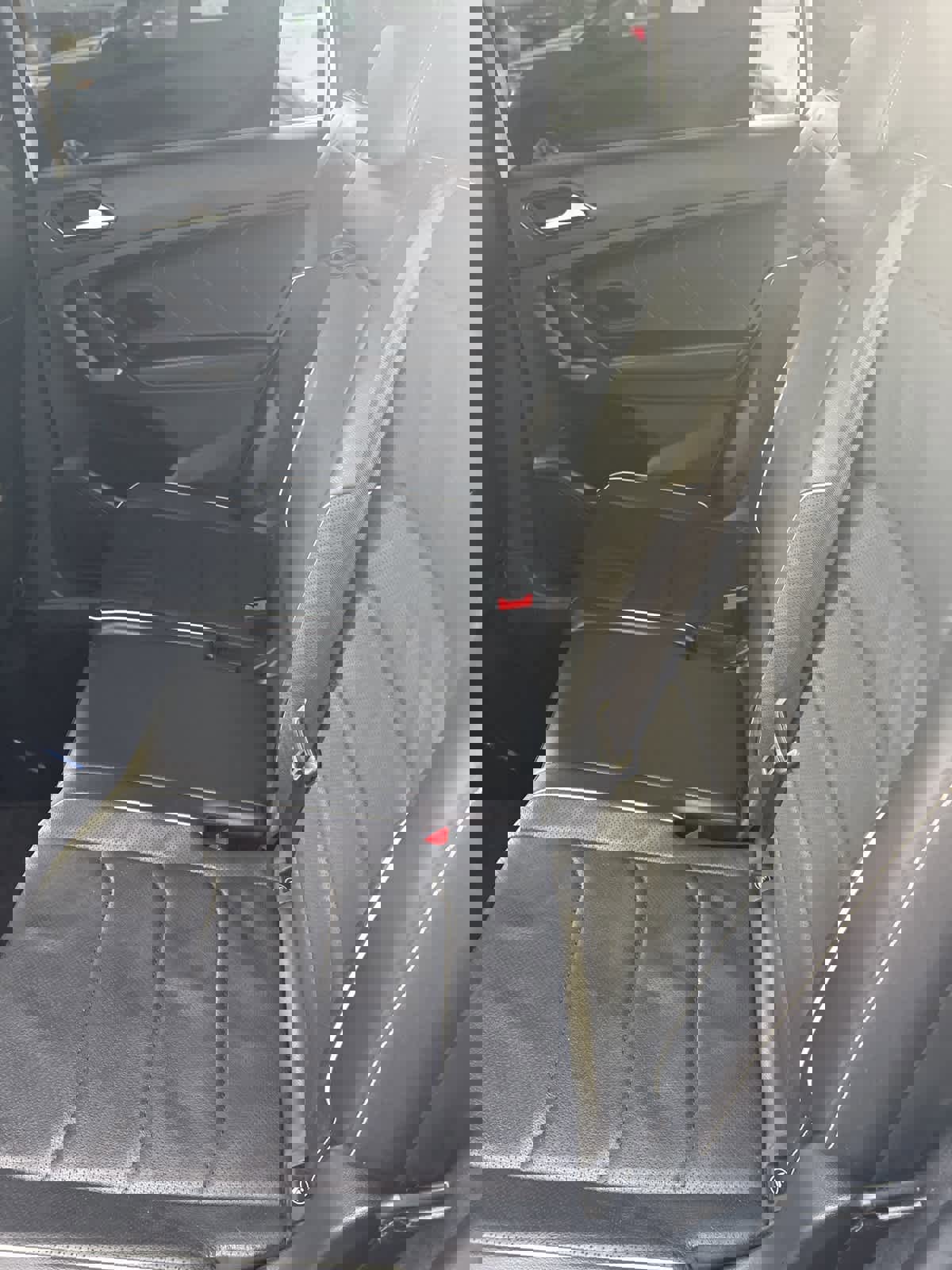 Used 2022 Volkswagen Tiguan SEL R-Line image 11