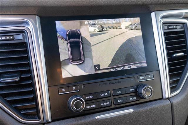 Used 2017 Porsche Macan S image 19