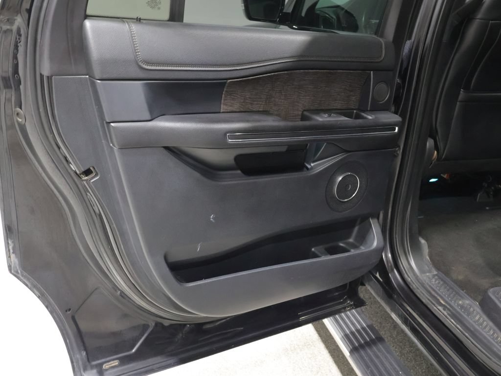 Used 2019 Ford Expedition Max Limited AWD/4WD image 19