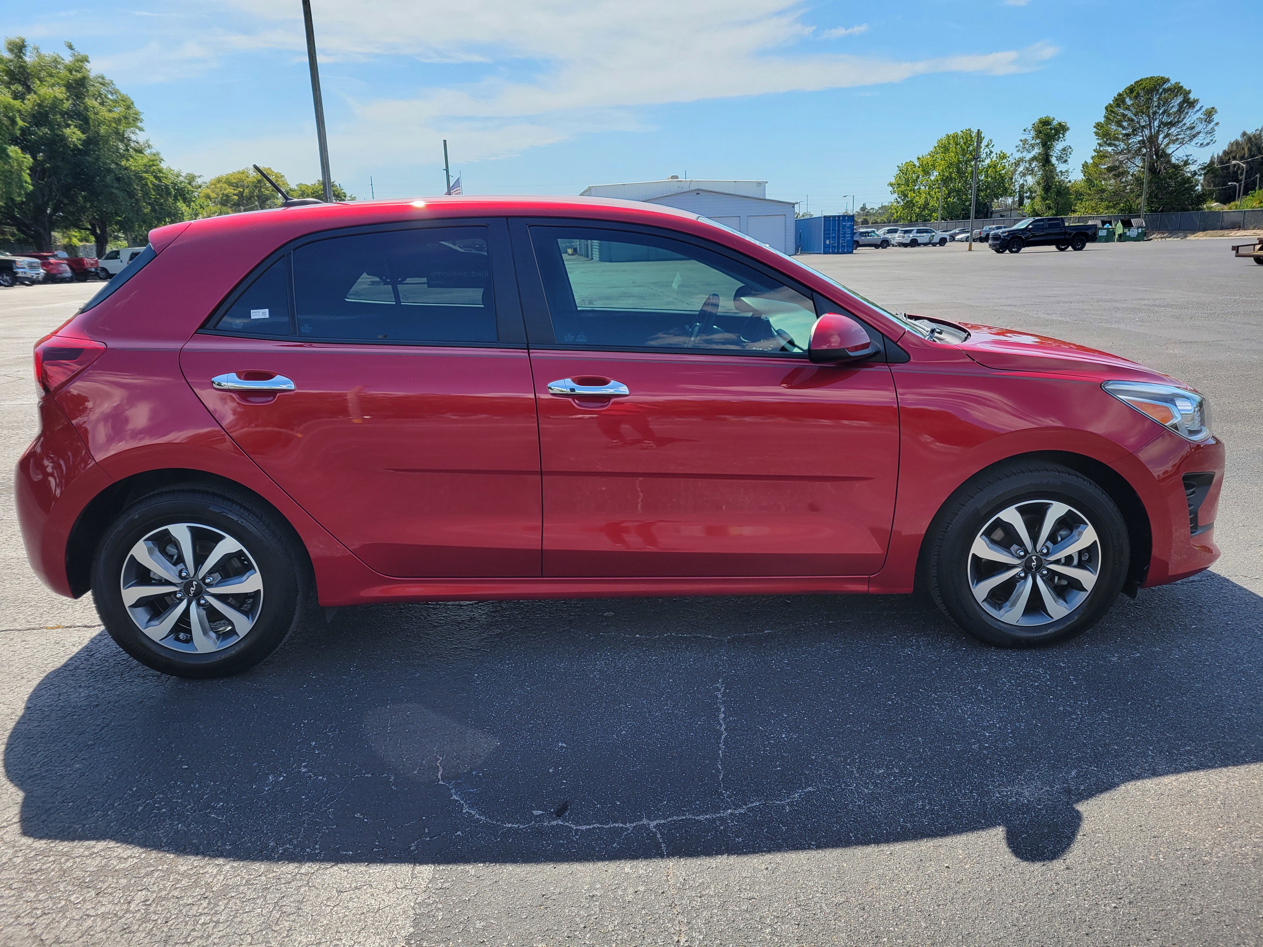Used 2023 Kia Rio S w/ Technology Package FWD image 4