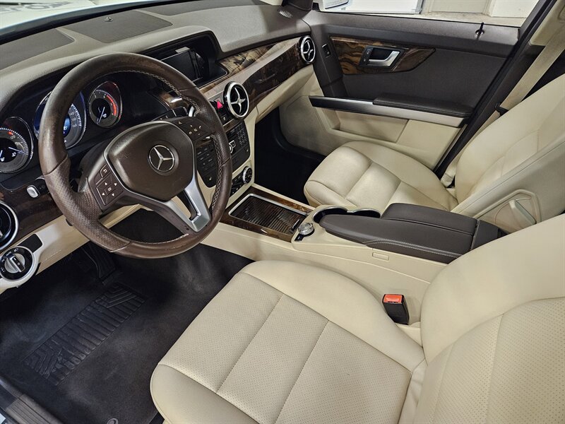 Used 2015 Mercedes-Benz GLK 250 BlueTEC 4MATIC image 28
