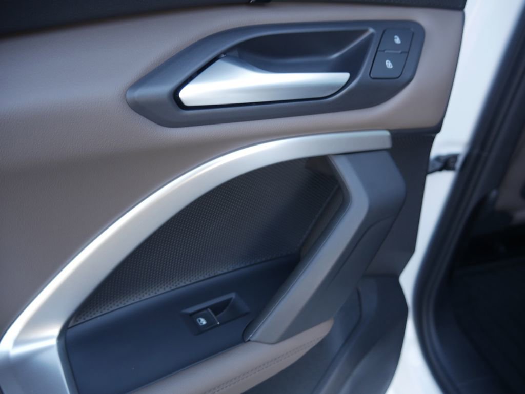 Used 2025 Audi Q5 Premium w/ Convenience Package image 21