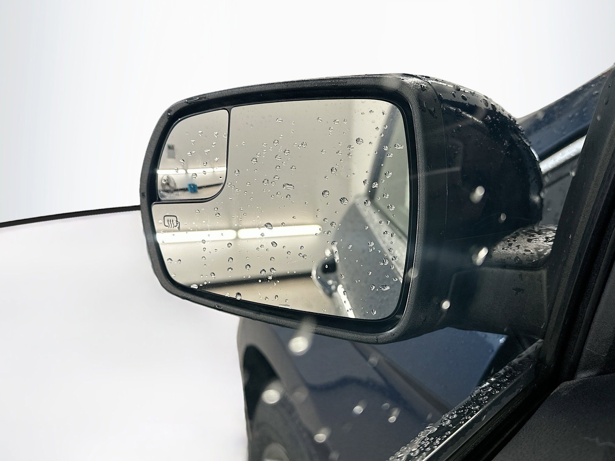 Used 2017 Ford Edge SEL w/ Equipment Group 201A image 16