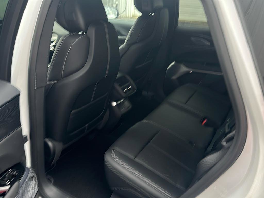 New 2025 Cadillac Lyriq Luxury image 7