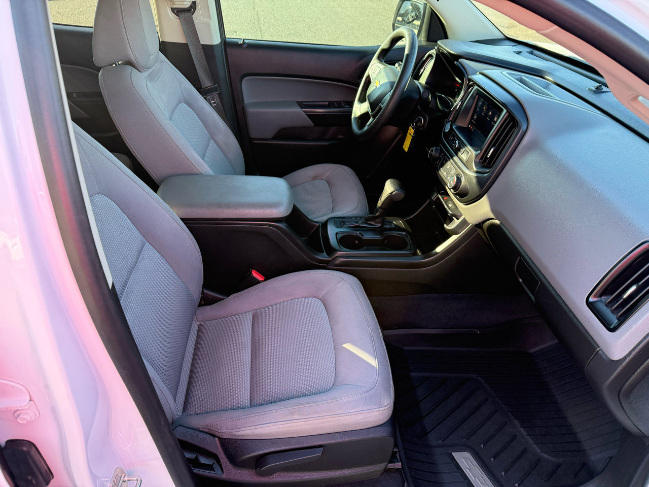 Used 2020 Chevrolet Colorado W/T w/ WT Convenience Package image 15