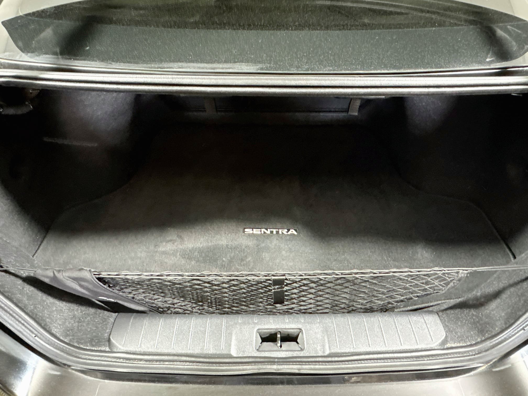 Used 2022 Nissan Sentra SR w/ Trunk Package FWD image 24