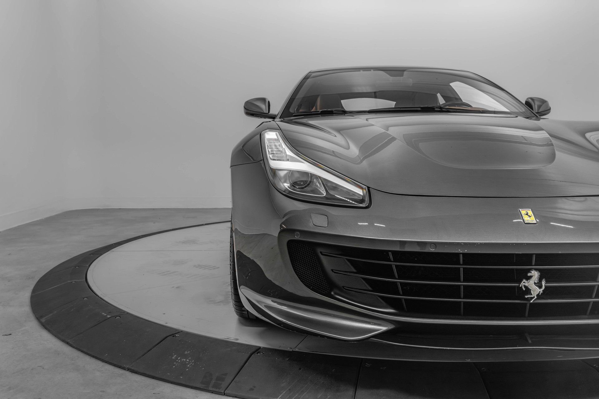 Certified 2019 Ferrari GTC4Lusso AWD/4WD image 89