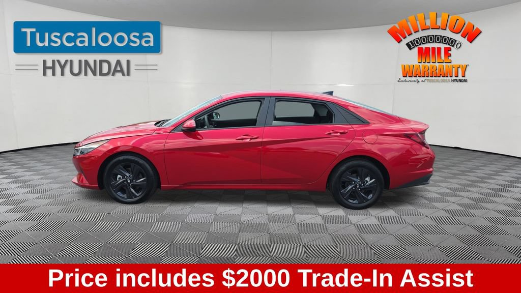Used 2023 Hyundai Elantra SEL FWD image 4