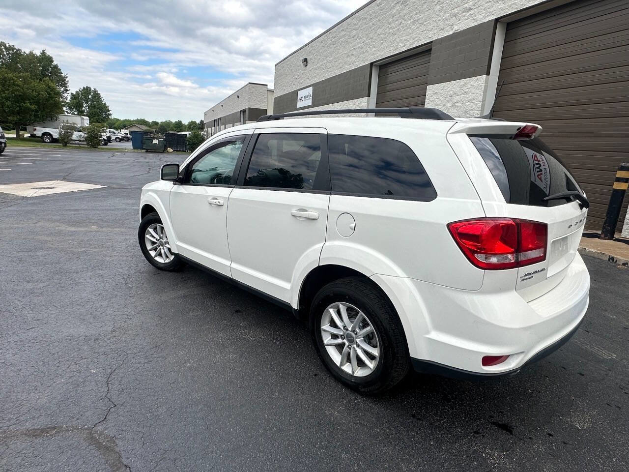 Used 2016 Dodge Journey SXT AWD/4WD image 3