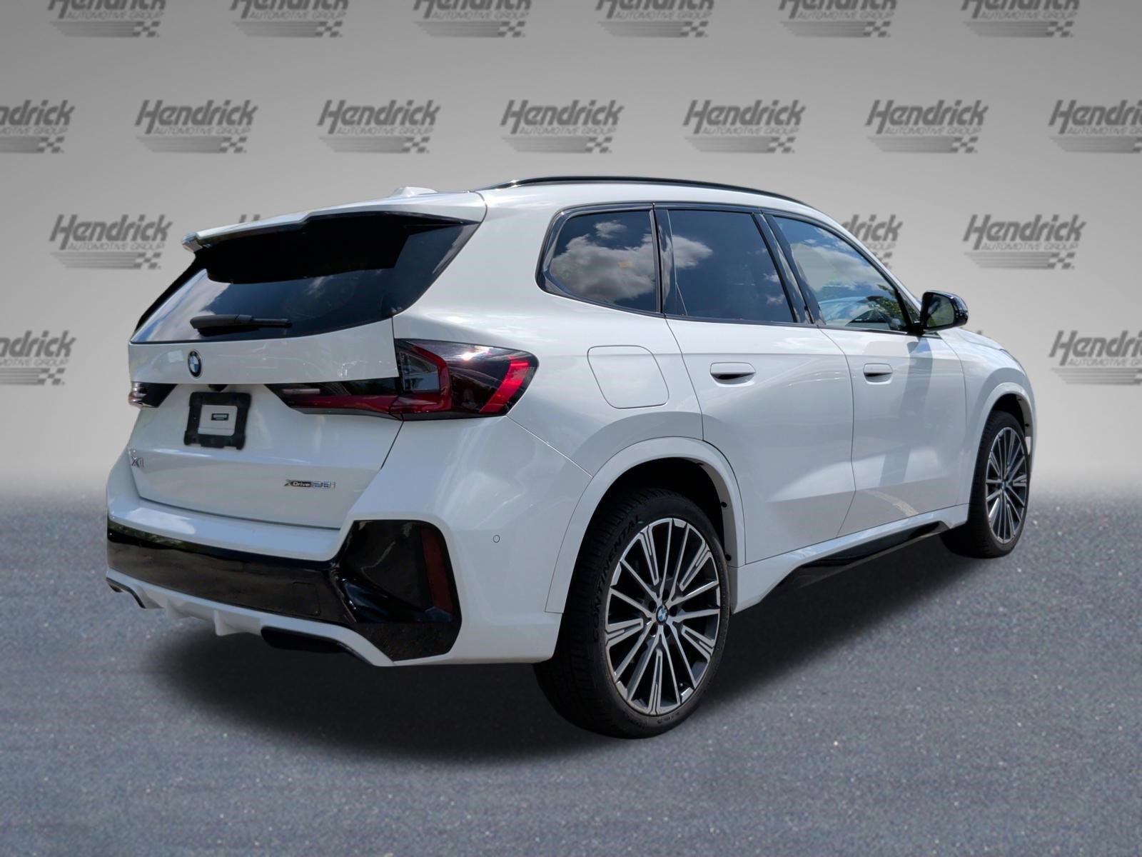Used 2023 BMW X1 xDrive28i w/ Premium Package image 7