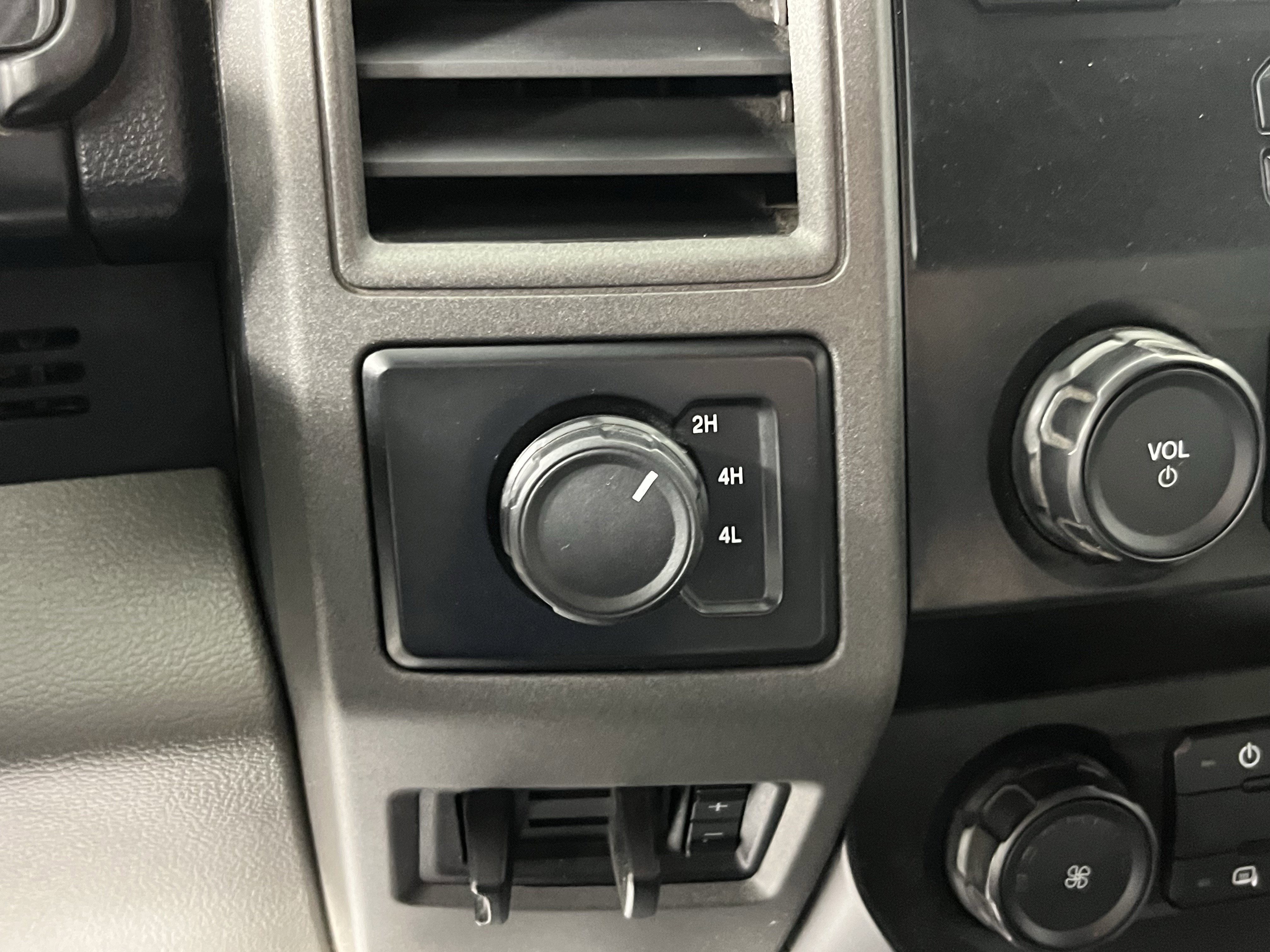 Used 2020 Ford F350 XL w/ Power Equipment Group AWD/4WD image 20
