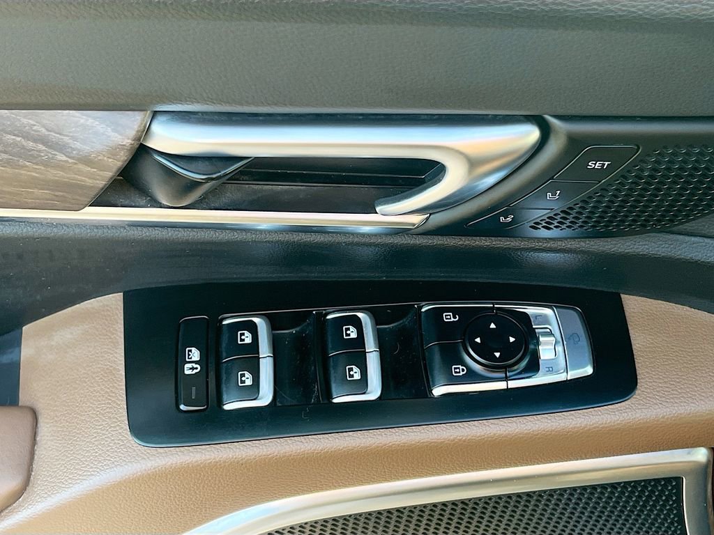 Used 2022 Kia Telluride SX w/ SX Prestige Package image 18